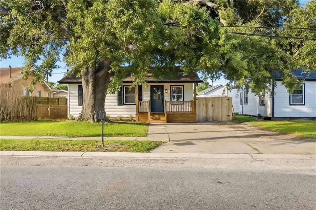 7223 Friscoville Ave - Photo 2 of 23