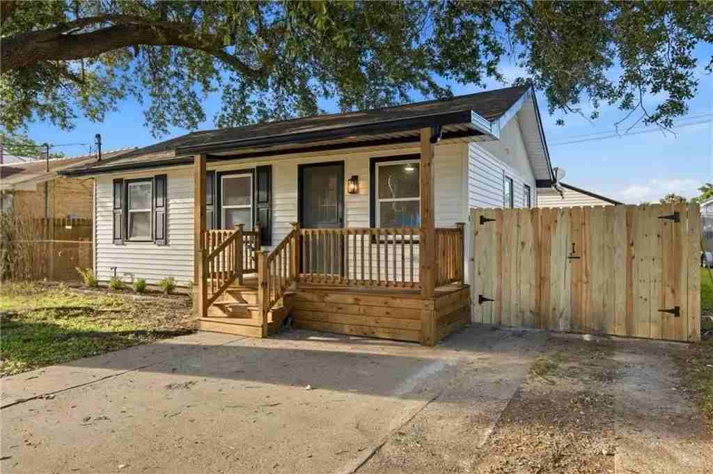 7223 Friscoville Ave - Photo 3 of 23