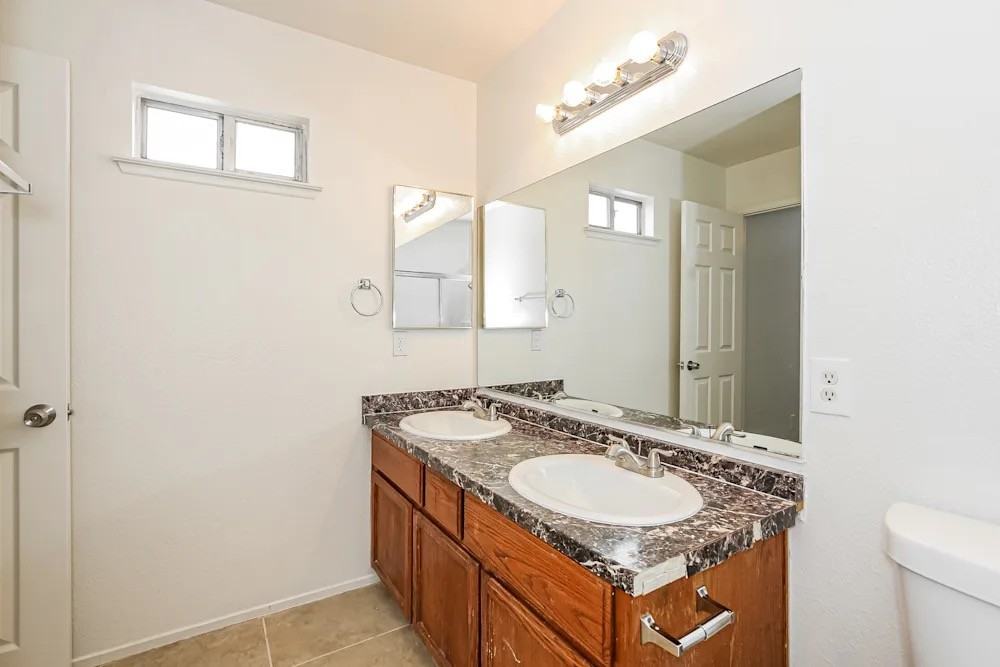 901 Calico Hills Court - Photo 6 of 10