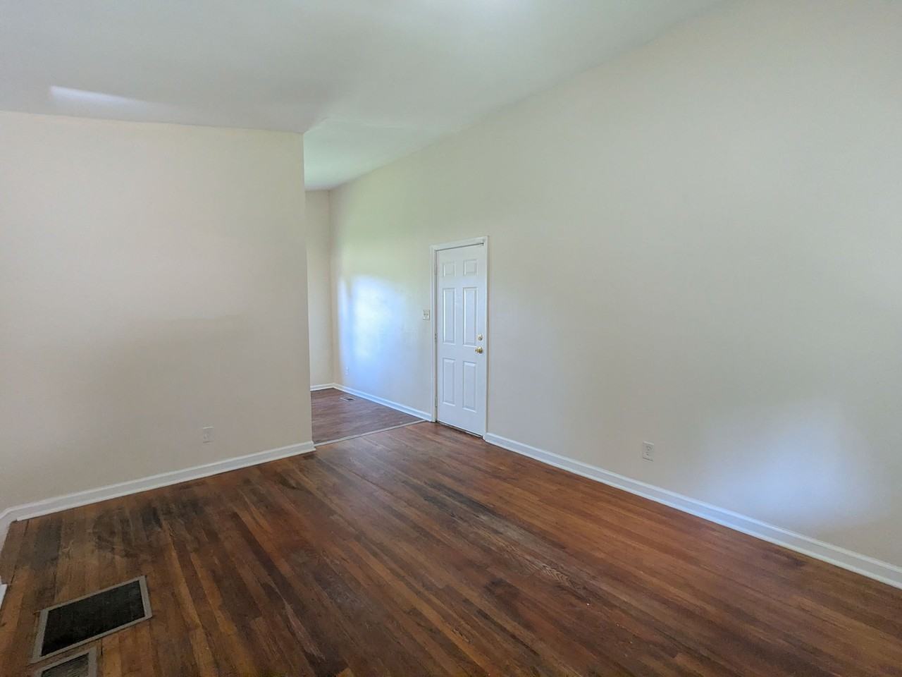 1615 Abner Ter Nw #1 - Photo 4 of 19