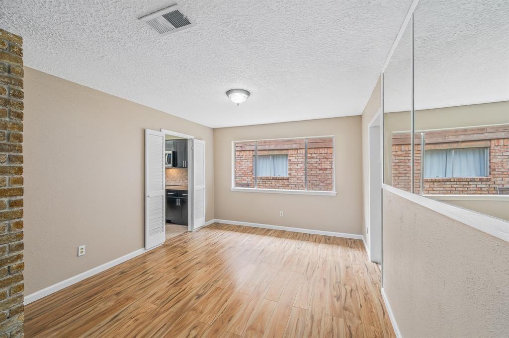 19511 Westhaven Dr - Photo 6 of 24