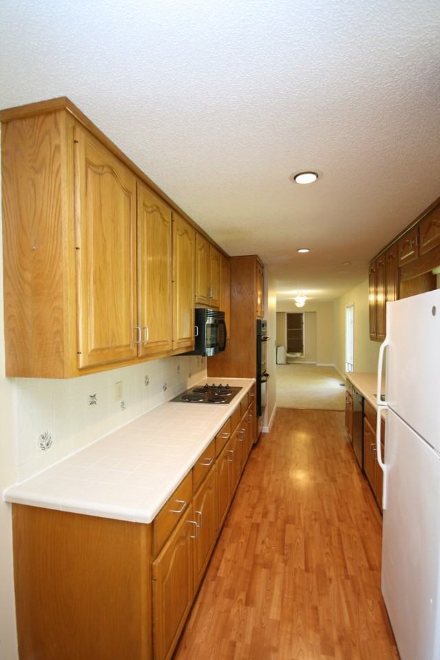 111 Heatherwood Dr #1 - Photo 6 of 25
