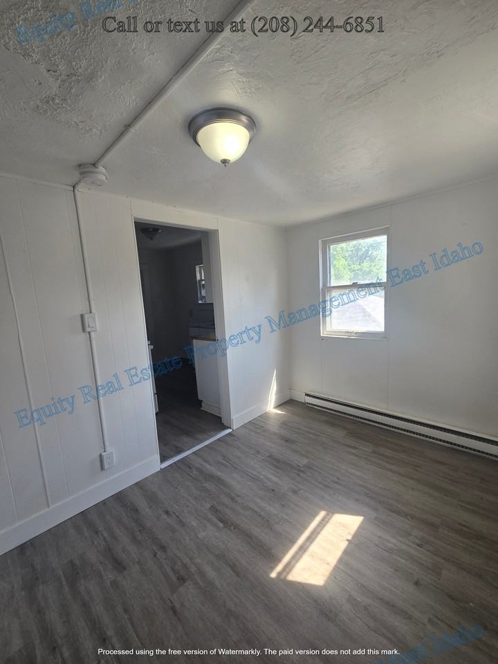 815 E Clark St #5 - Photo 2 of 42