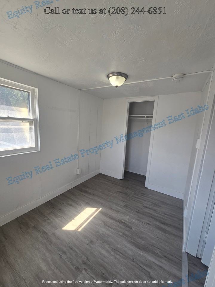 815 E Clark St #5 - Photo 4 of 42
