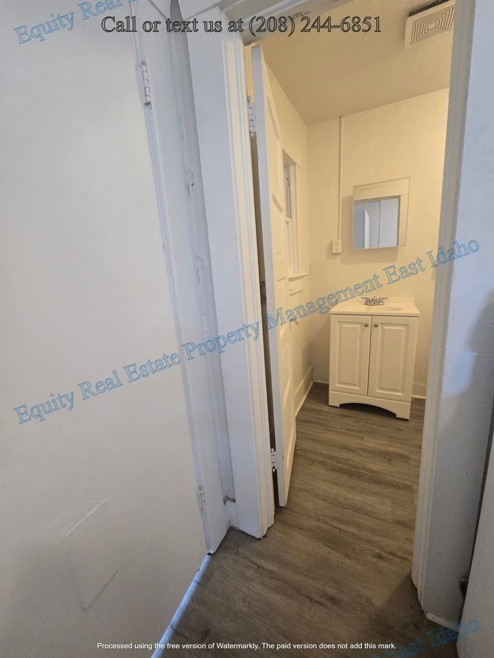 815 E Clark St #5 - Photo 7 of 42