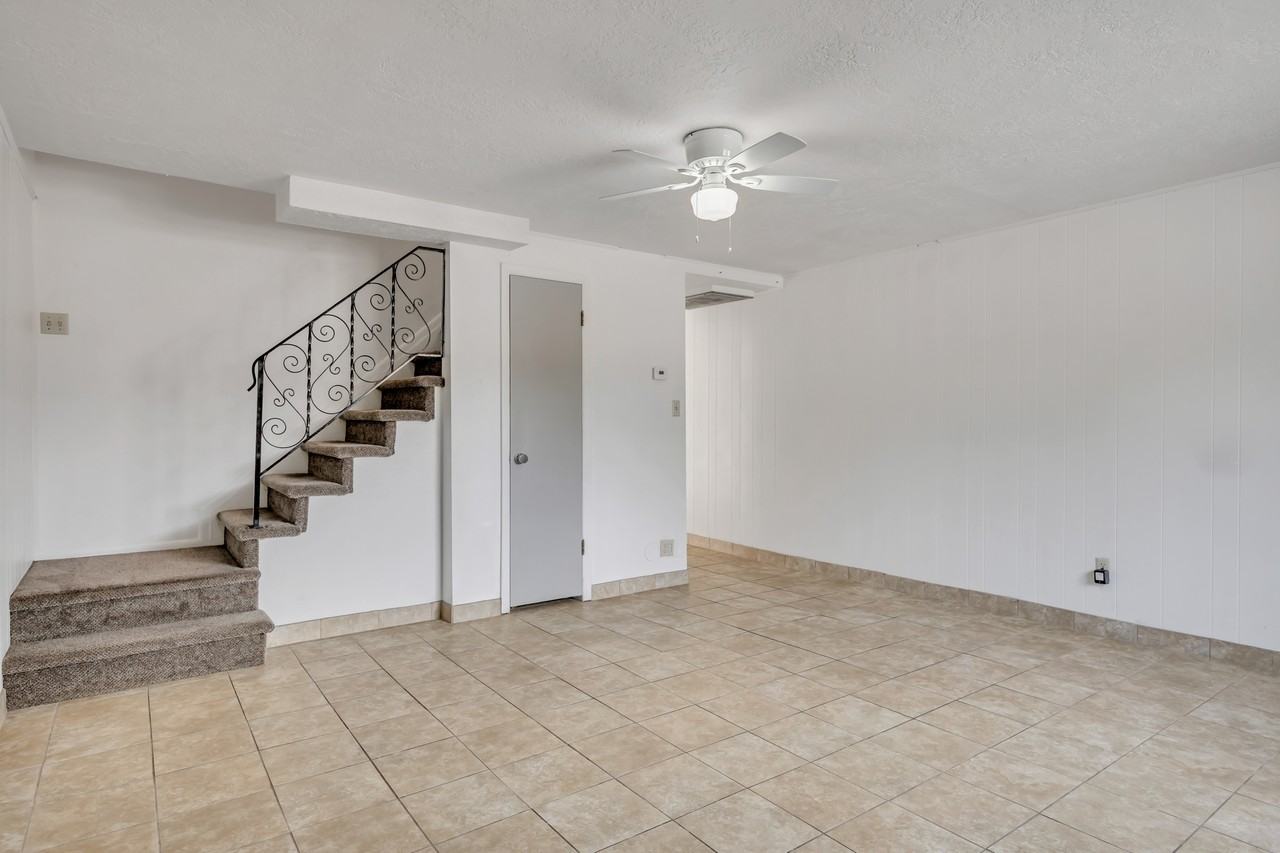 1431 Arthur Dr #1 - Photo 3 of 20