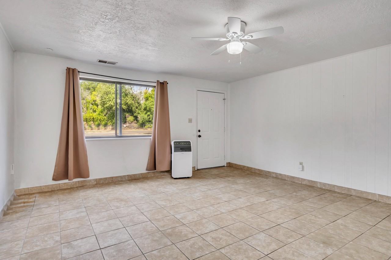 1431 Arthur Dr #1 - Photo 4 of 20