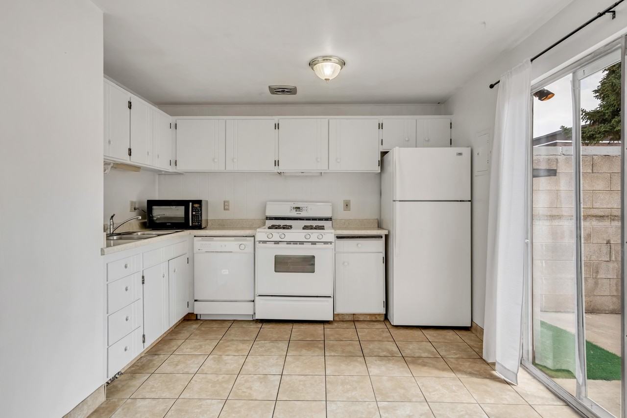 1431 Arthur Dr #1 - Photo 5 of 20