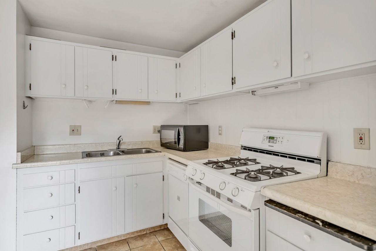1431 Arthur Dr #1 - Photo 6 of 20