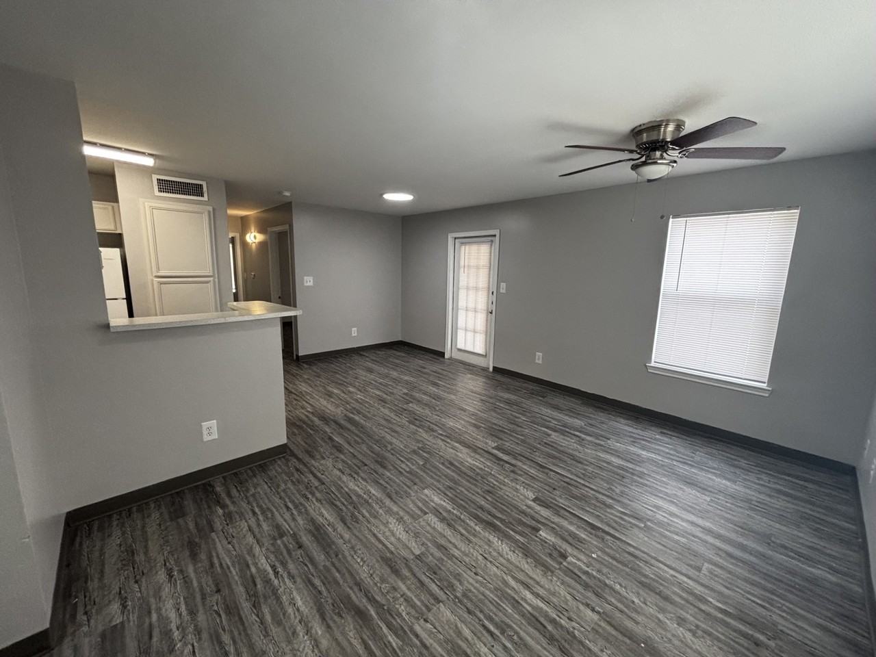 2601 Sarah Avenue-231 #231-60 - Photo 3 of 15