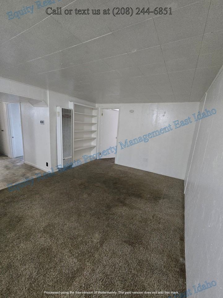 555 N 13th Ave #557 - Photo 6 of 29