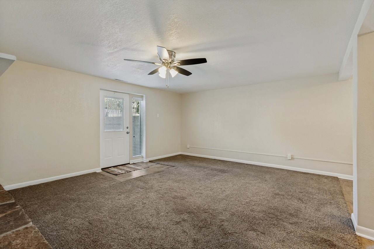256 N 300 W #DOWN - Photo 7 of 25