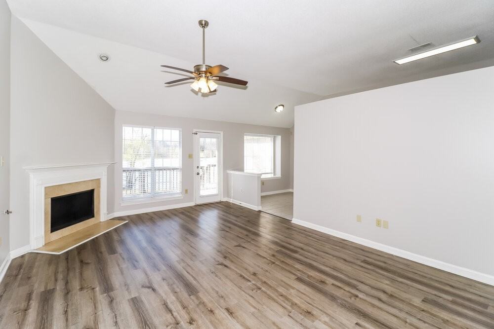 6175 Lake Front Dr - Photo 5 of 17