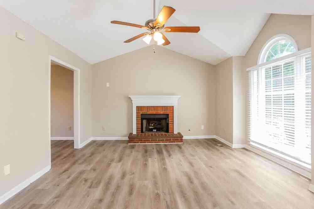 5039 Mickleton Way - Photo 5 of 18
