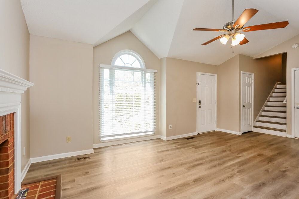5039 Mickleton Way - Photo 6 of 18