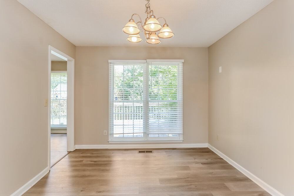 5039 Mickleton Way - Photo 7 of 18