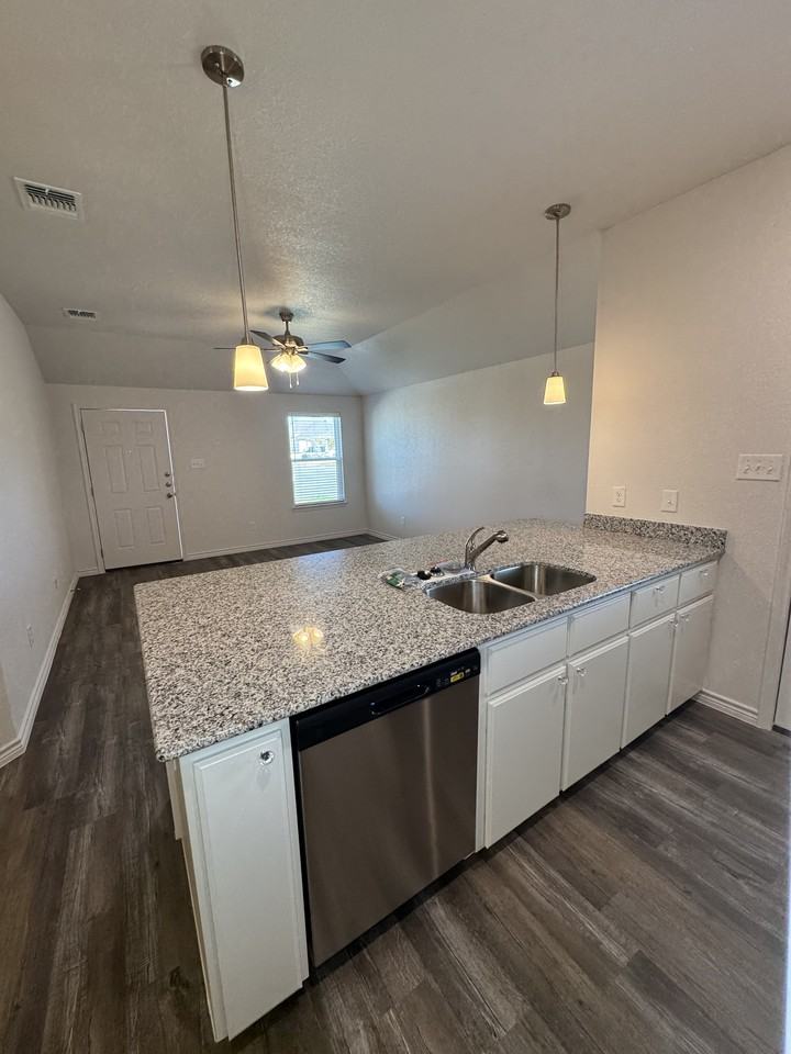 5808 Mcgregor Loop #A - Photo 5 of 26