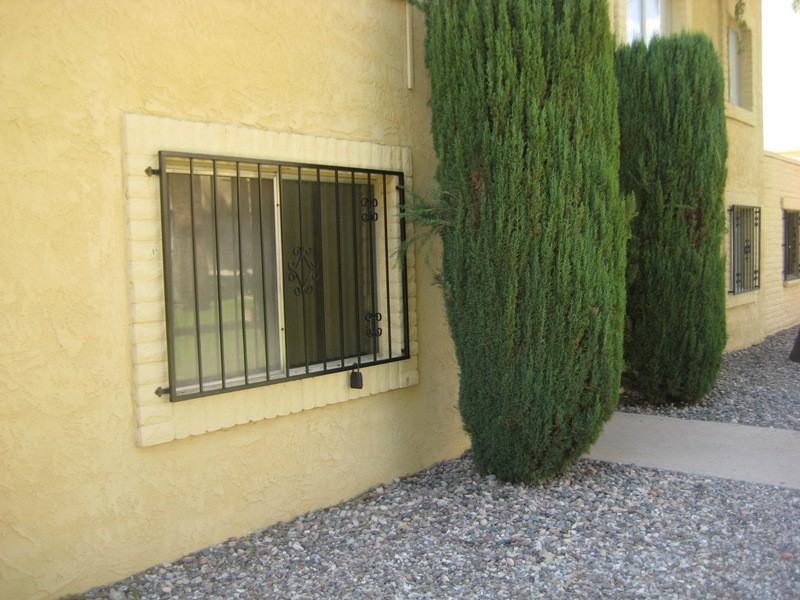 810 S. Kolb RoadUnit 19 #1 - Photo 3 of 17