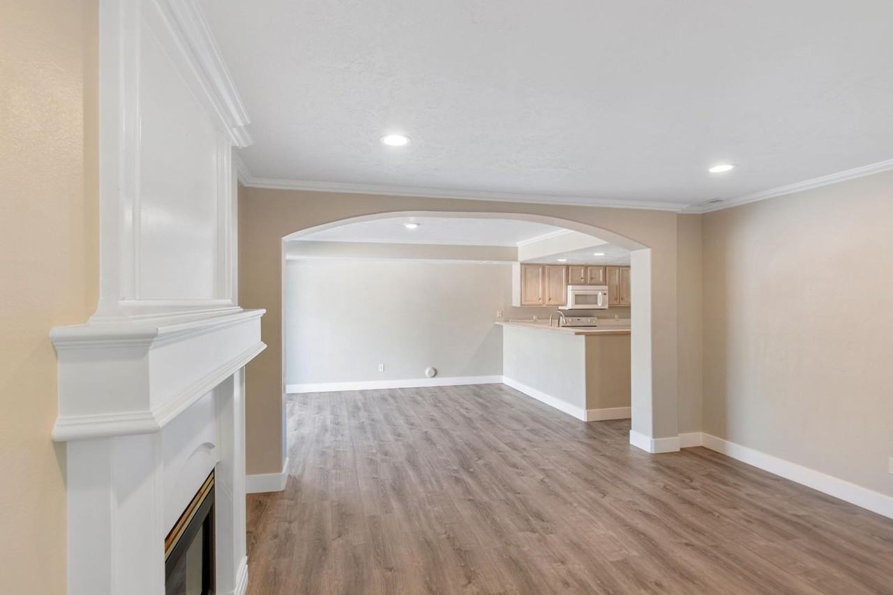1313 S 1260 W - Photo 2 of 11