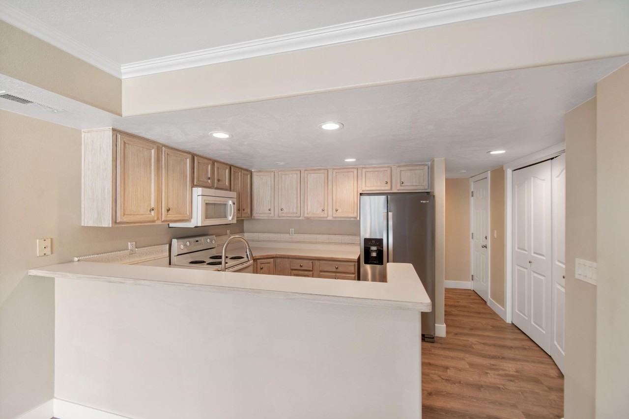 1313 S 1260 W - Photo 4 of 11