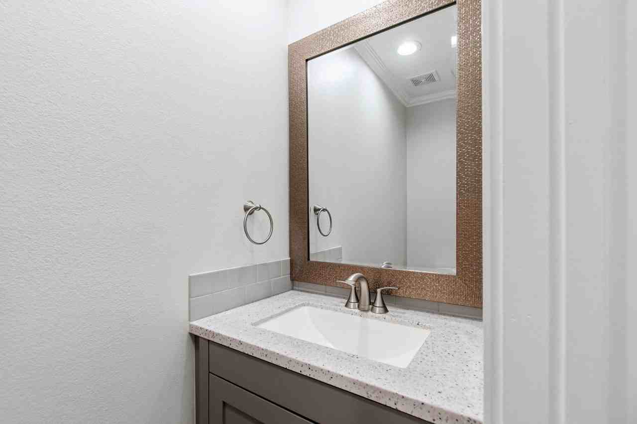 1313 S 1260 W - Photo 7 of 11