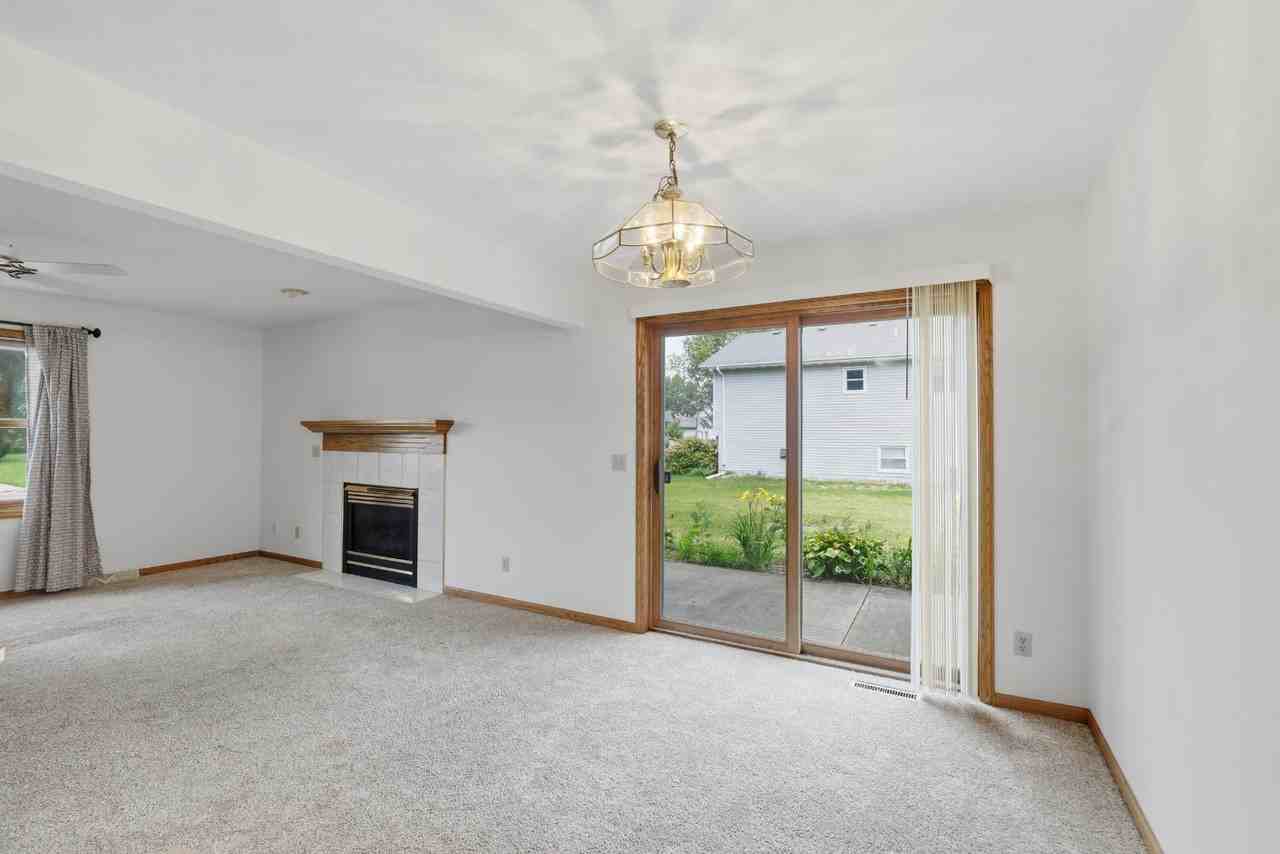 2348 Steven St - Photo 6 of 16