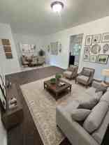602 E Railroad St #1 - Photo 1 of 1