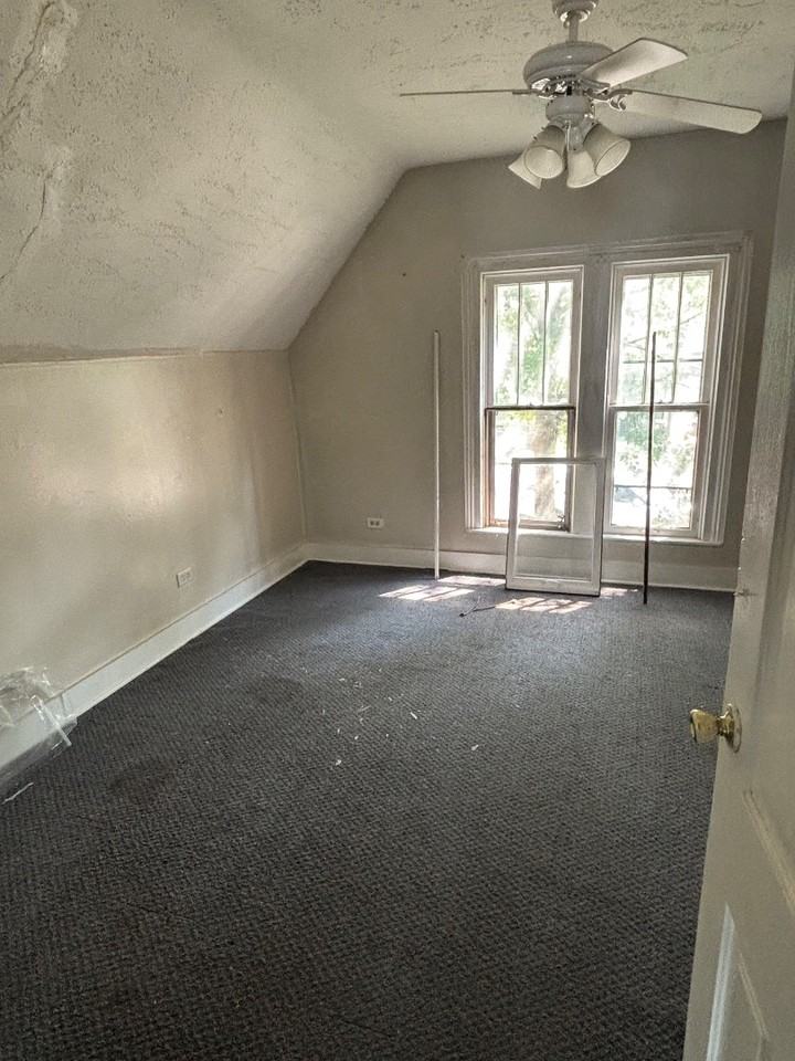 R1-015 612 S 4th St, Pekin - Photo 4 of 10
