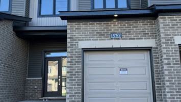 featured image of 570 Lilith St