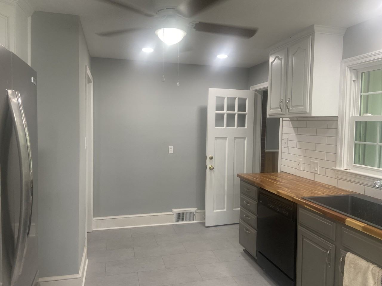 144 Gloucester St #1 - Photo 2 of 14
