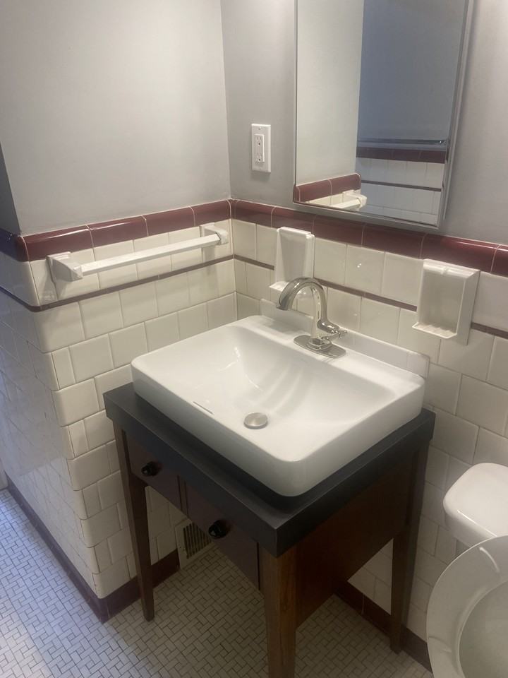 144 Gloucester St #1 - Photo 3 of 14