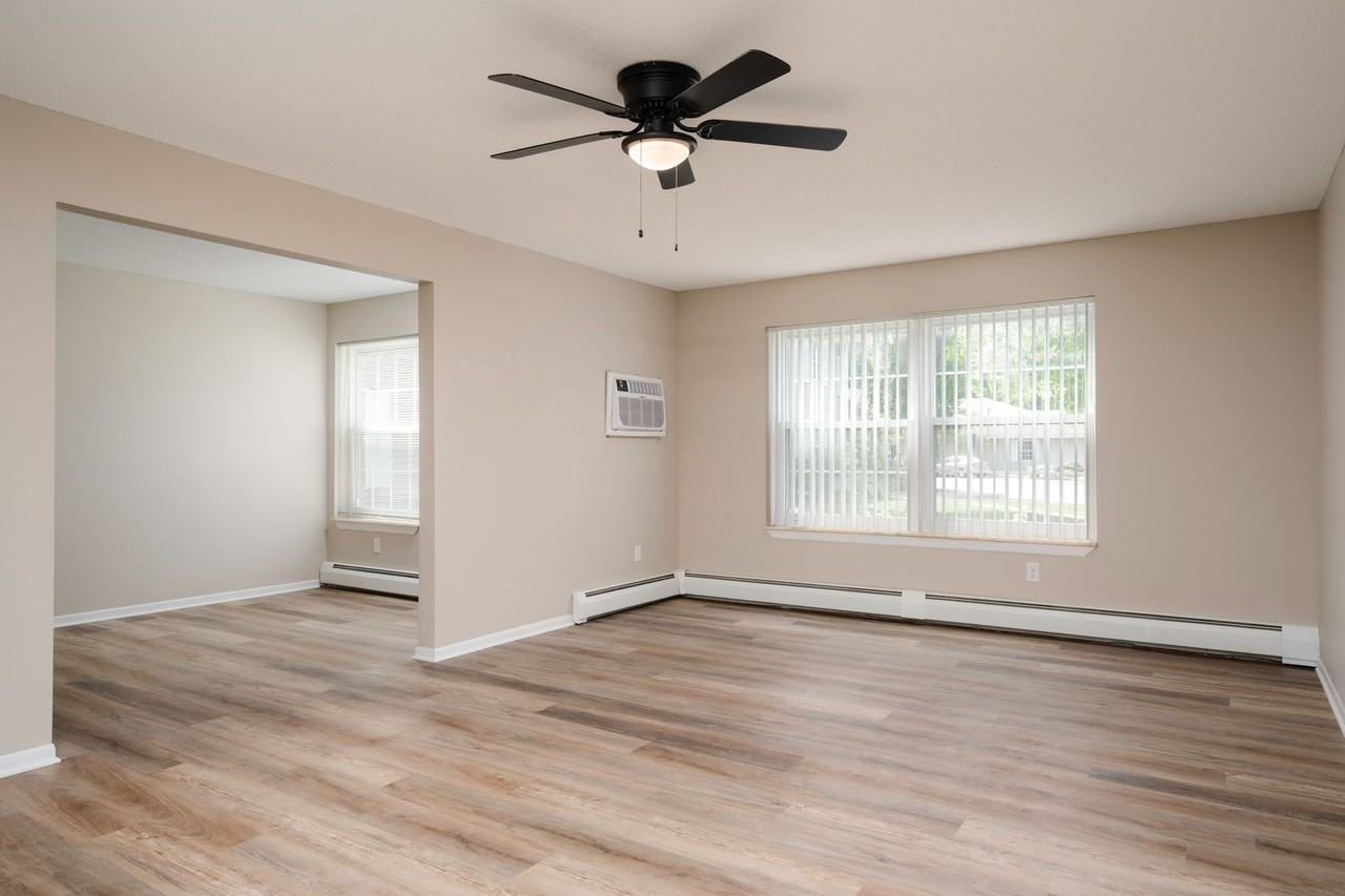 Cottage Villas of Arden Hills (55+) - Photo 3 of 37