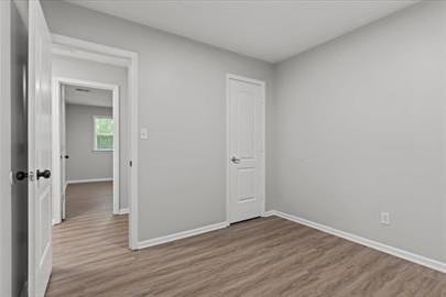 312 N 8th St #D - Photo 3 of 6