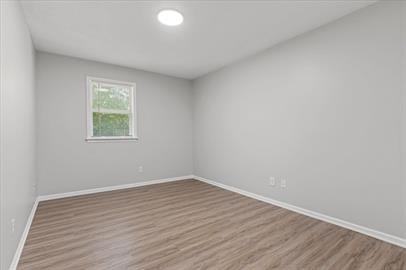 312 N 8th St #D - Photo 4 of 6