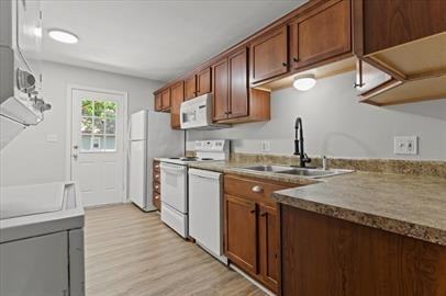 312 N 8th St #D - Photo 5 of 6