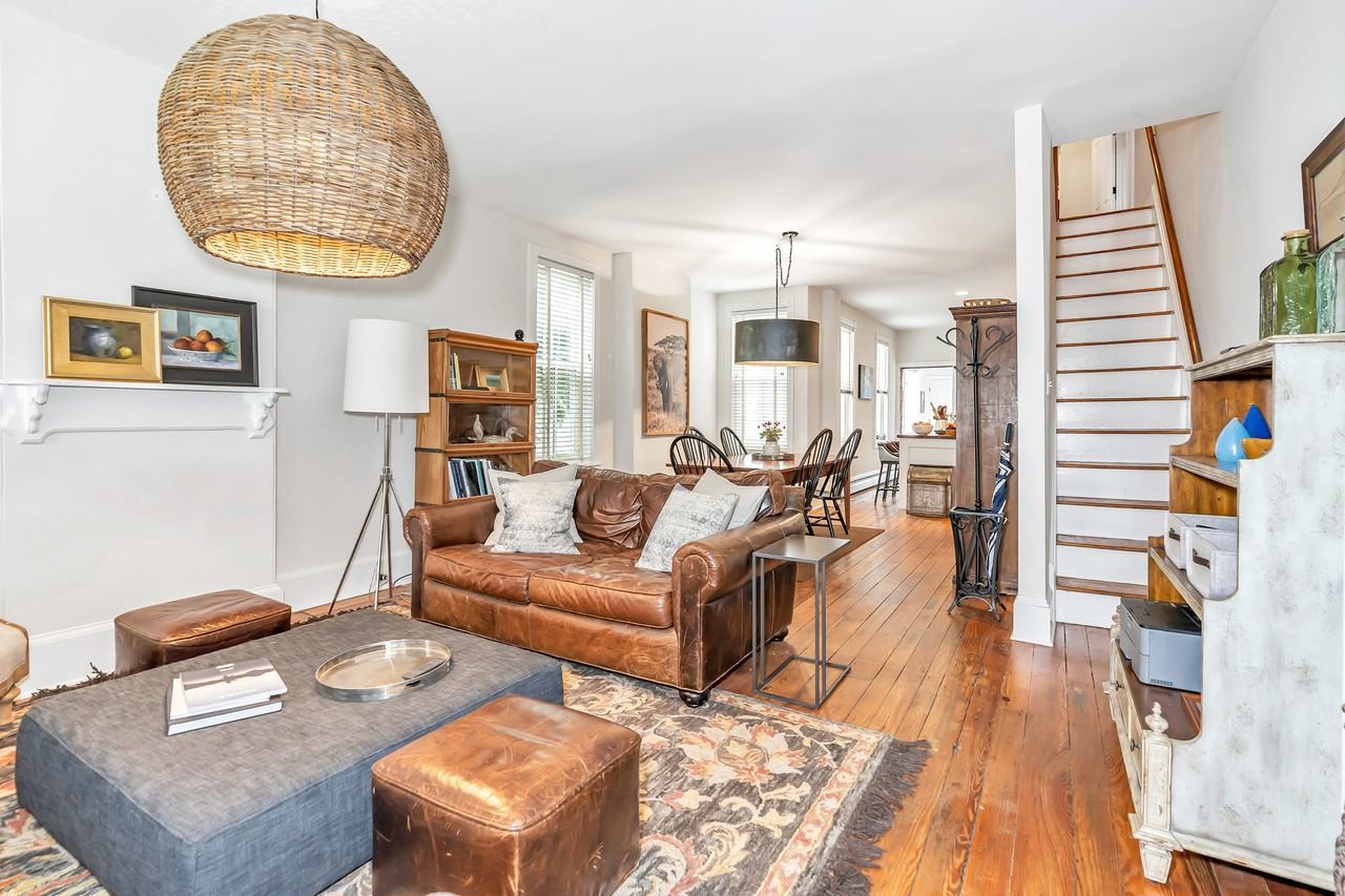 2454 W 16th St #1 - Photo 5 of 15