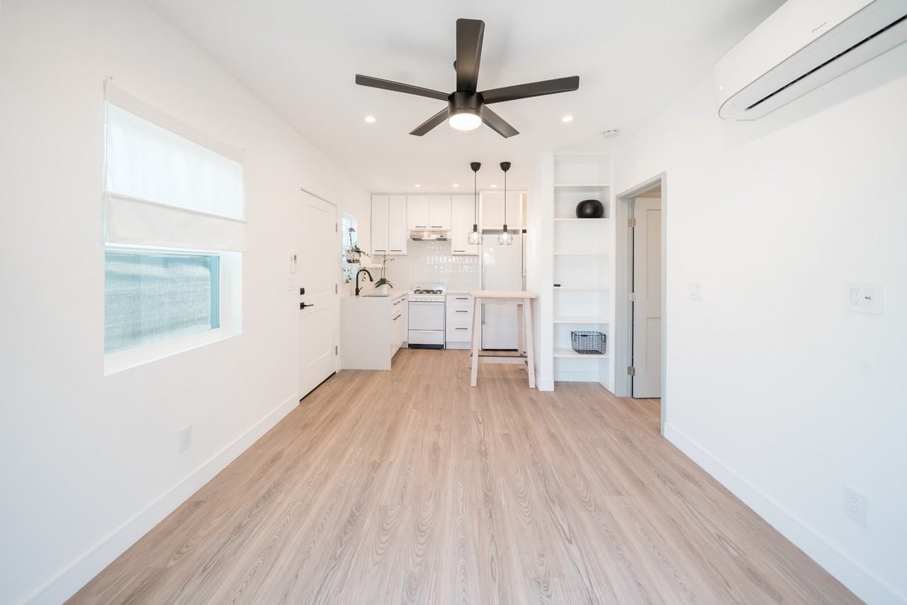 2540 1/2 Commonwealth Ave #1 - Photo 6 of 27