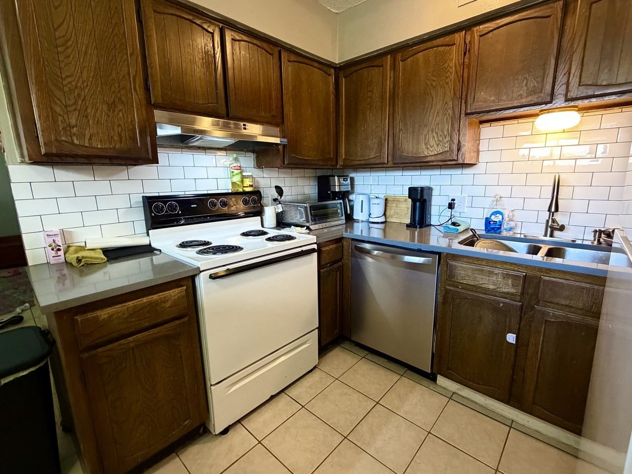 2160 Merriman St #201 - Photo 3 of 6