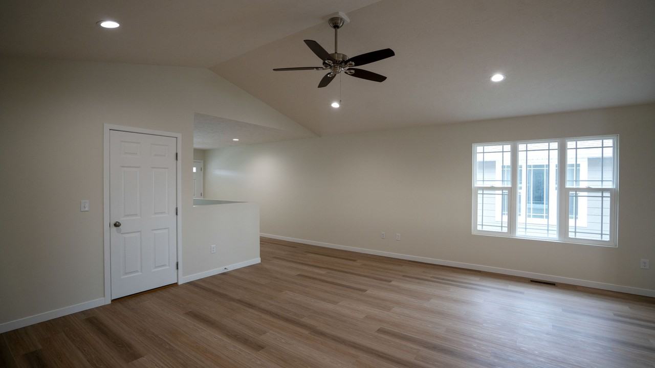 4321 Dawn St #1 - Photo 4 of 20
