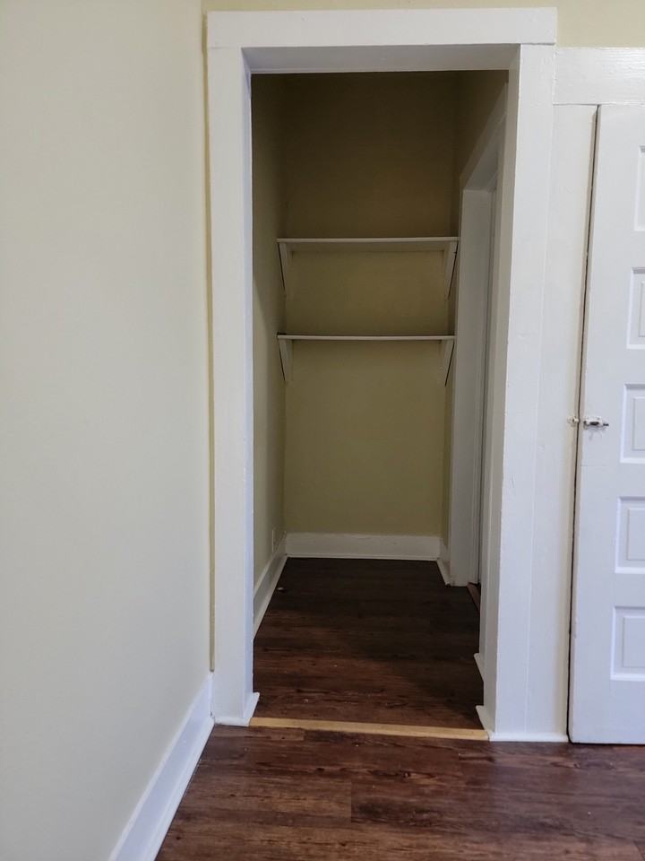 101 N 11th Ave #B - Photo 5 of 6