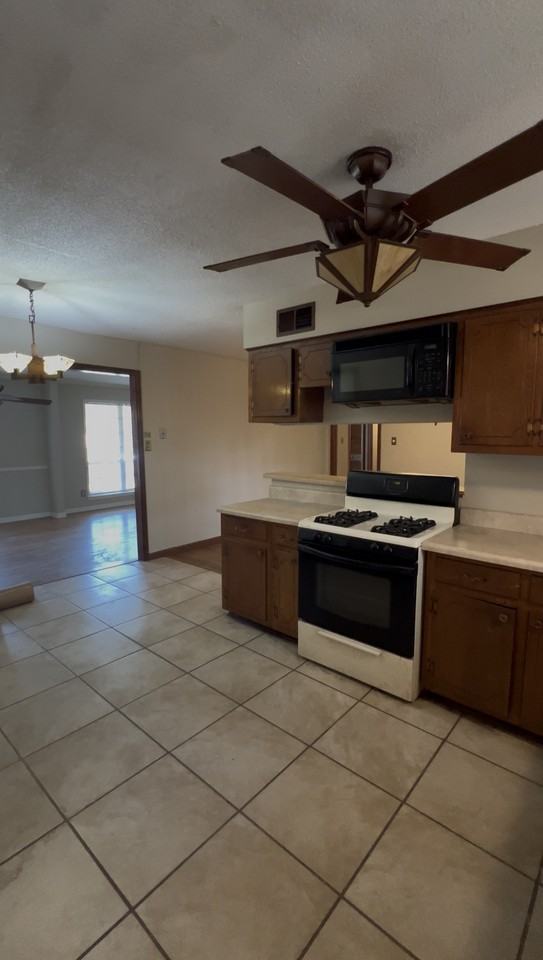 3611 Naylor Dr #1 - Photo 7 of 19