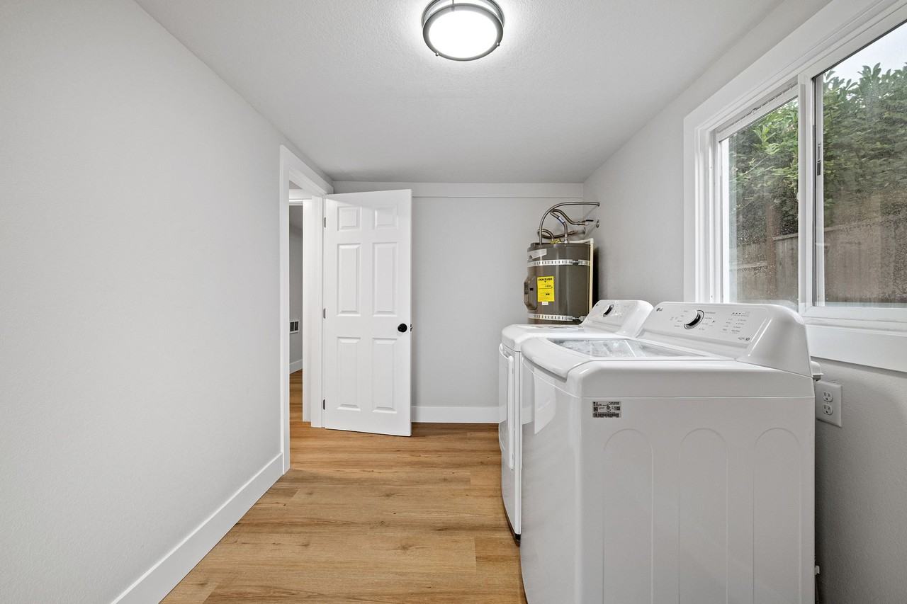 920 W 20th Ave #1 - Photo 5 of 10