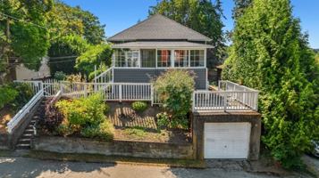 featured image of 3943 S Orcas St
