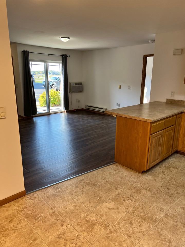 1540 W Pine St #404 - Photo 6 of 11