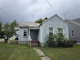 1425 8th Ave #1 - Photo 1 of 1