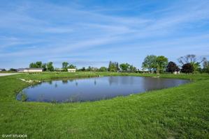 featured image of 2773 Rookwood Ln