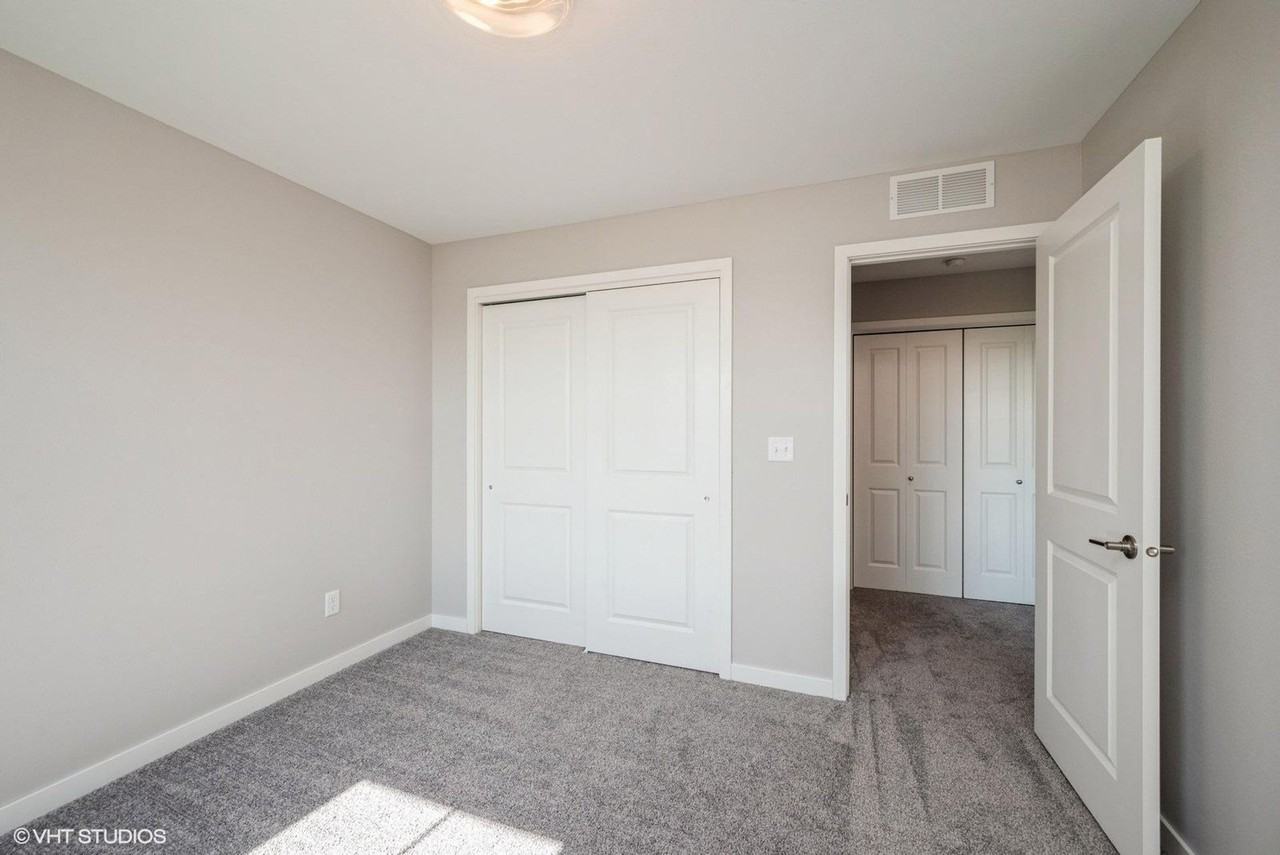 Rookwood Commons Luxury Townhomes – Marion, IA - Photo 4 of 26