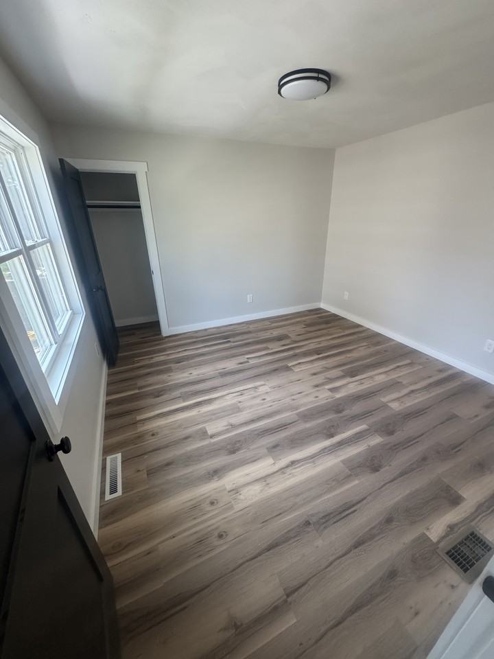 202 Melrose Drive #1 - Photo 4 of 18