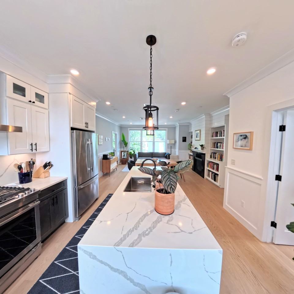 113 Beacon St #C - Photo 2 of 16