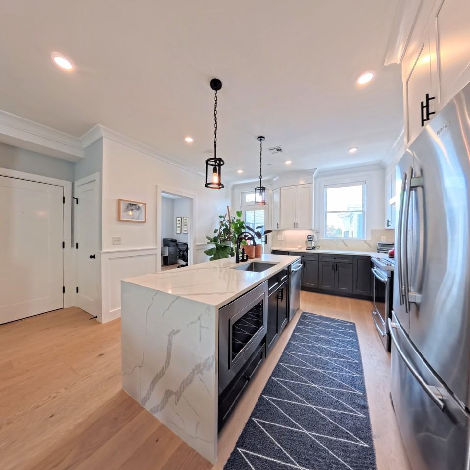113 Beacon St #C - Photo 3 of 16